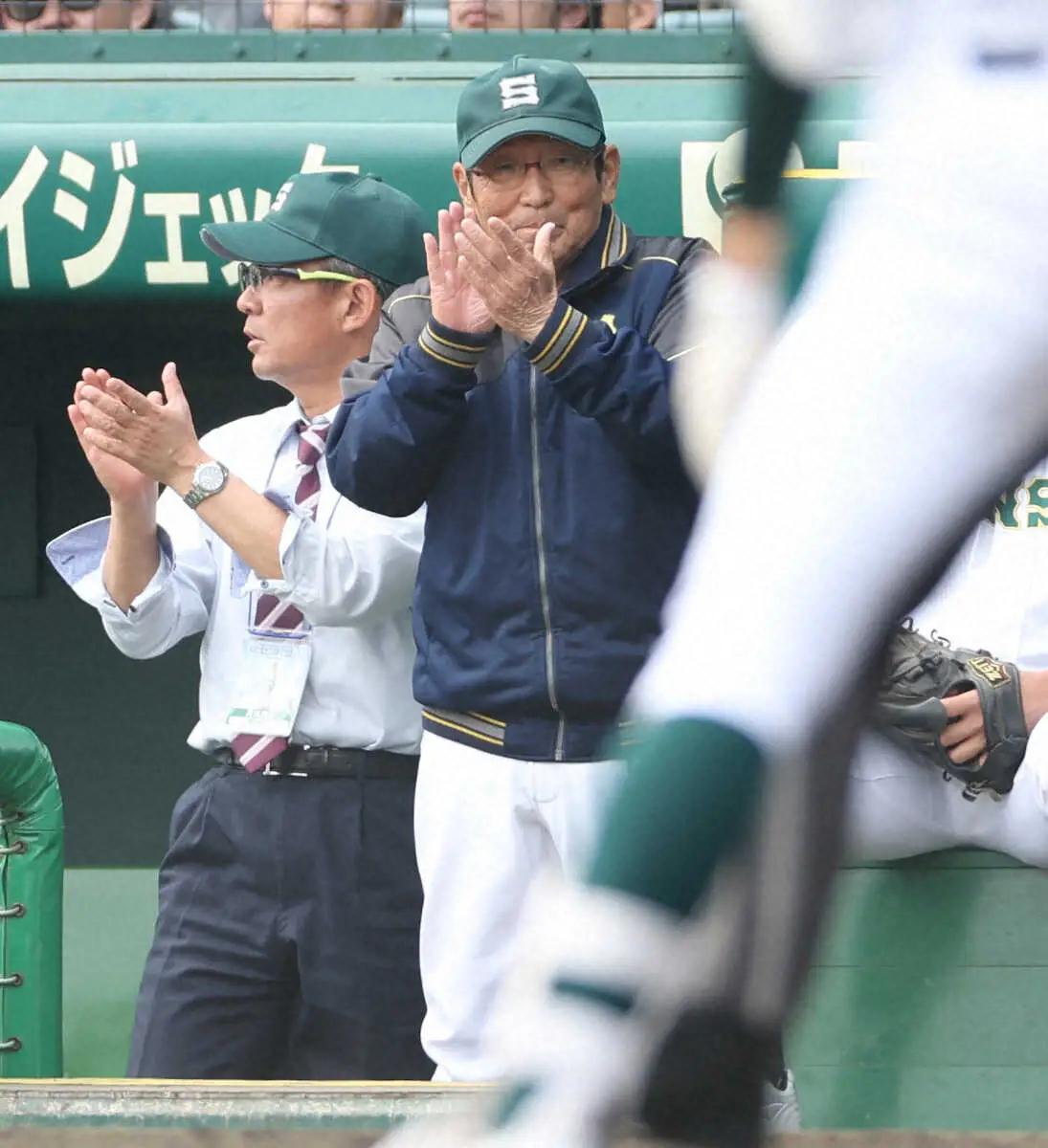 【画像・写真】【センバツ】専大松戸の77歳・持丸修一監督に高校野球ファン「ニコニコ」「夏に戻って来て」