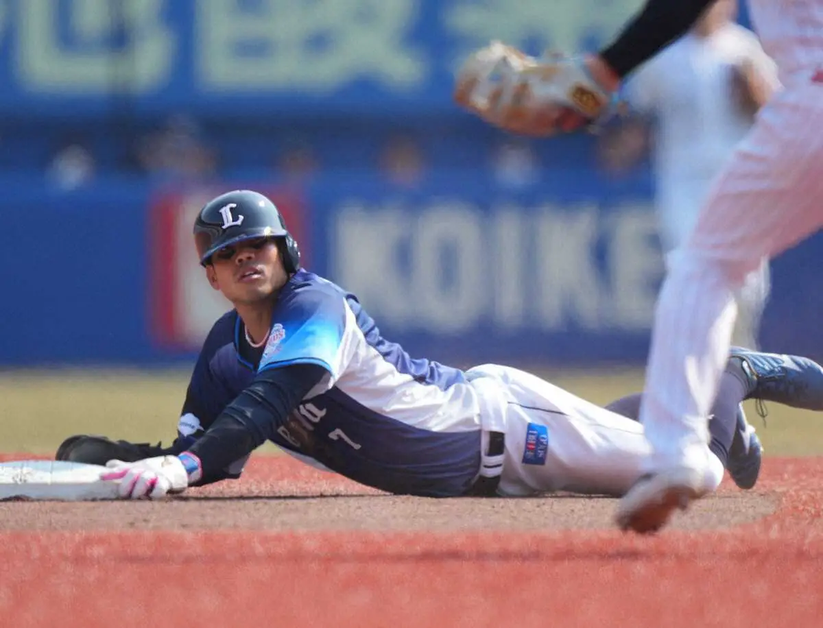 【画像・写真】西武・桑原将志　プロ野球史上252人目の通算100盗塁　初回に二盗を決めて先制のホームを踏む