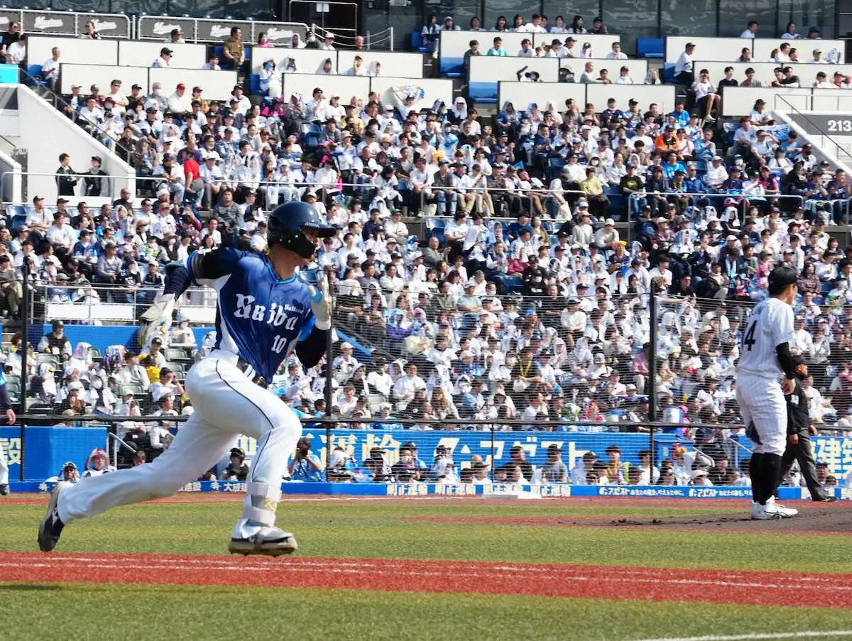 【画像・写真】西武　ドラ1・小島大河が自身初のマルチ安打　捕手でも平良を好リード「ミーティングでいろんな話を」