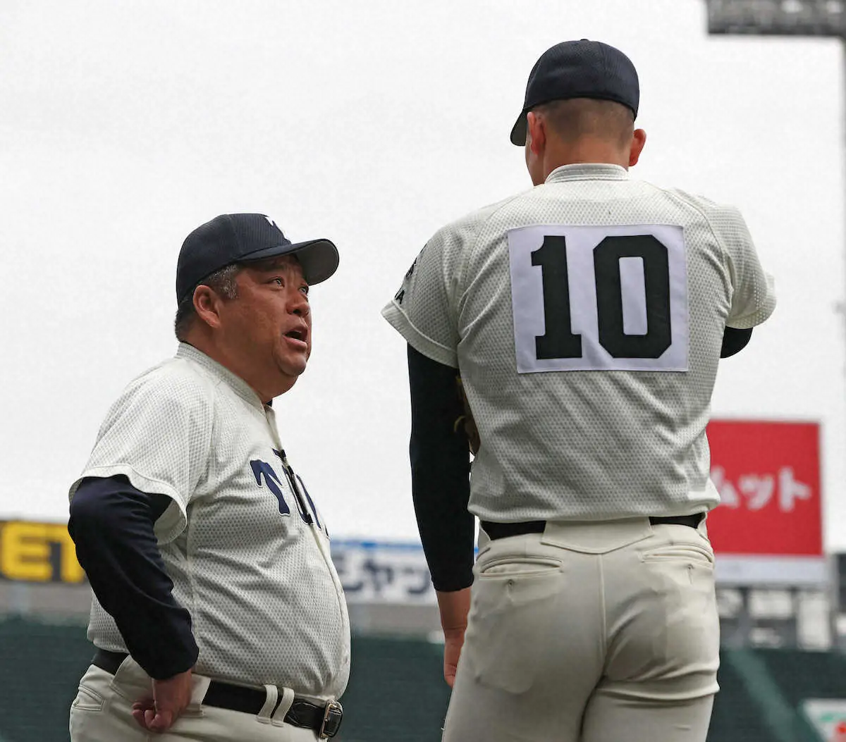 【画像・写真】【センバツ】“決勝神話”の大阪桐蔭　先発・川本が初回3K→2回“おかわりJr”が先制打　3回にも加点