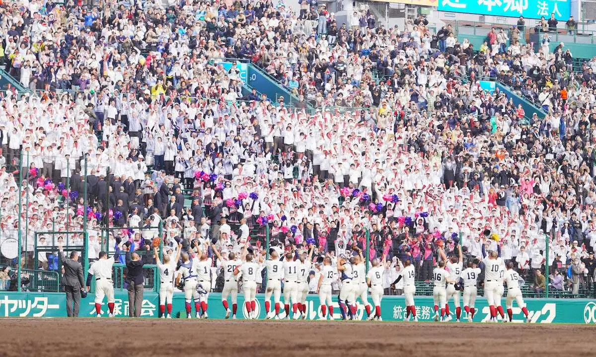 【画像・写真】「豊臣兄弟」対決は兄・秀吉ゆかりの大阪桐蔭に軍配！　秀長ゆかりの智弁学園下す　両軍がテーマ曲演奏