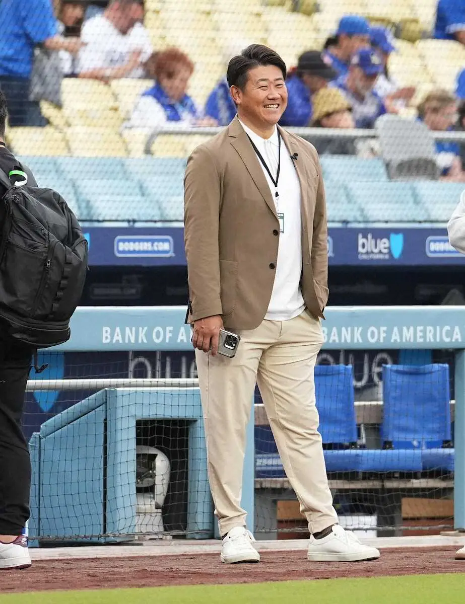【画像・写真】松坂大輔さん　ドジャースタジアムで懐かしの味に舌鼓　「25年ぶりぐらいに食べる」銀だこのタコ焼き