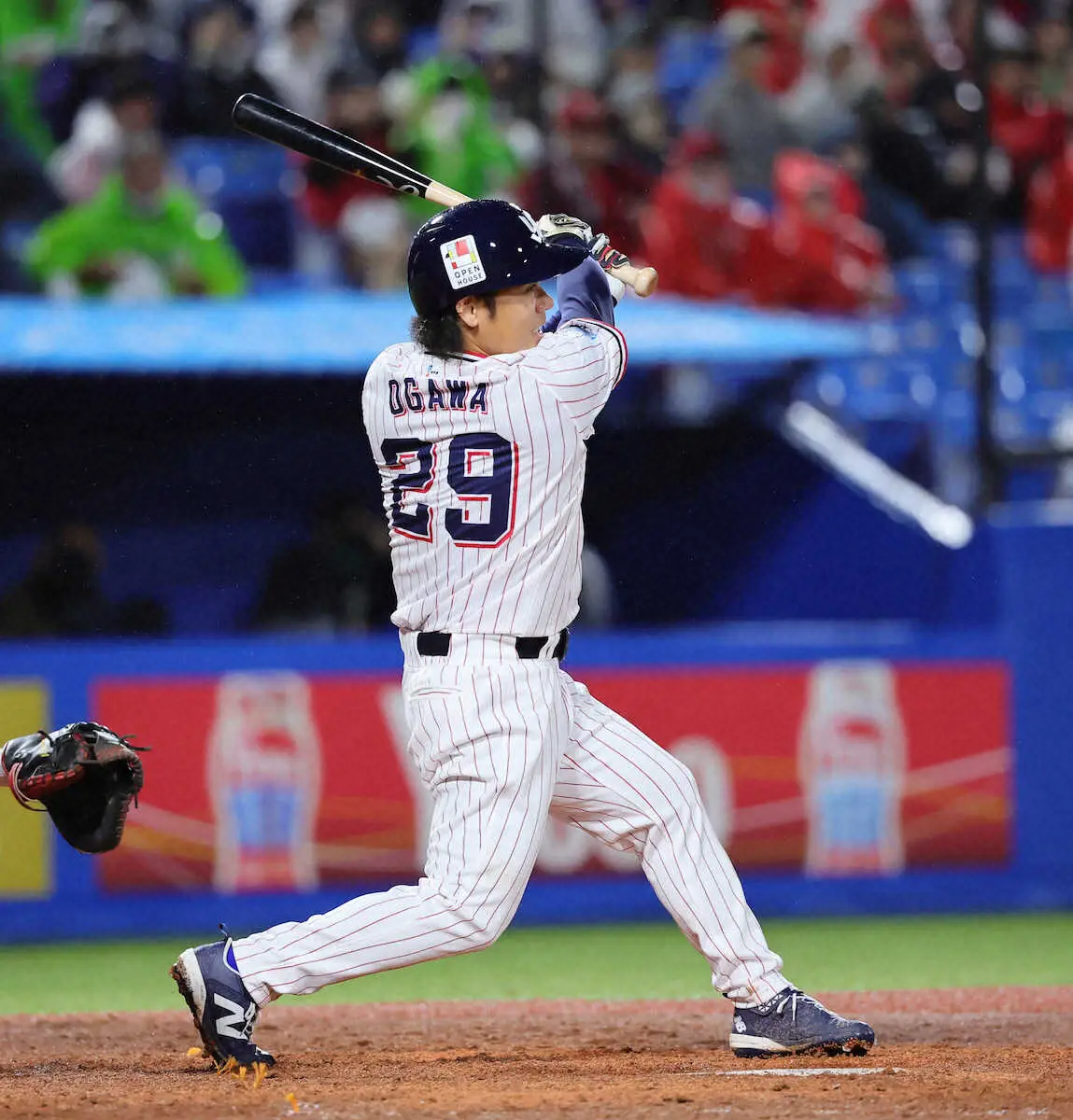 【画像・写真】ヤクルト・小川　8番“二刀流”で今季1勝　つば九郎と「一緒に頑張りたい」