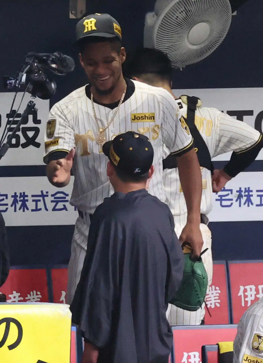 【画像・写真】阪神・モレッタ　来日初の連投で8球で3人斬り　「チームが必要としてくれる時に行く」