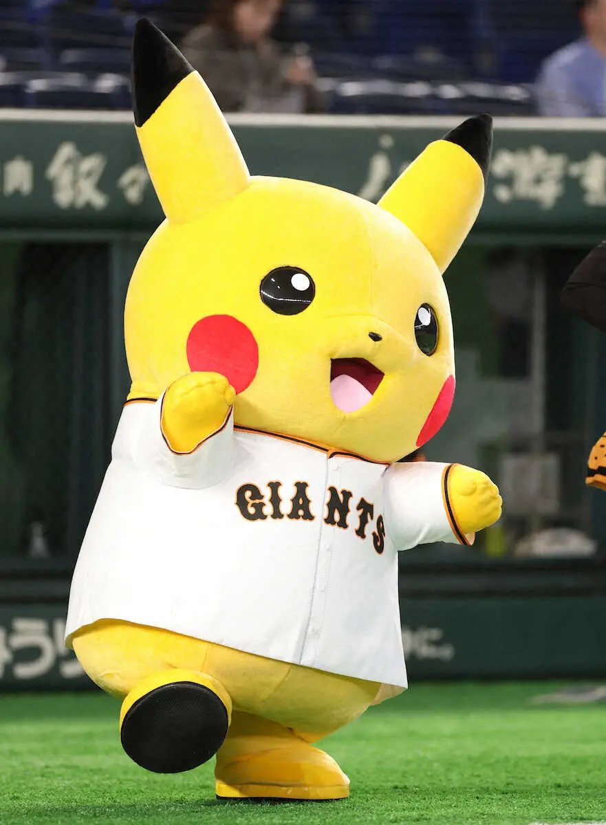 【画像・写真】【隠しマイク】巨人・山瀬　特別キャップ姿の橋上コーチに「ロケット団みたいですよ」