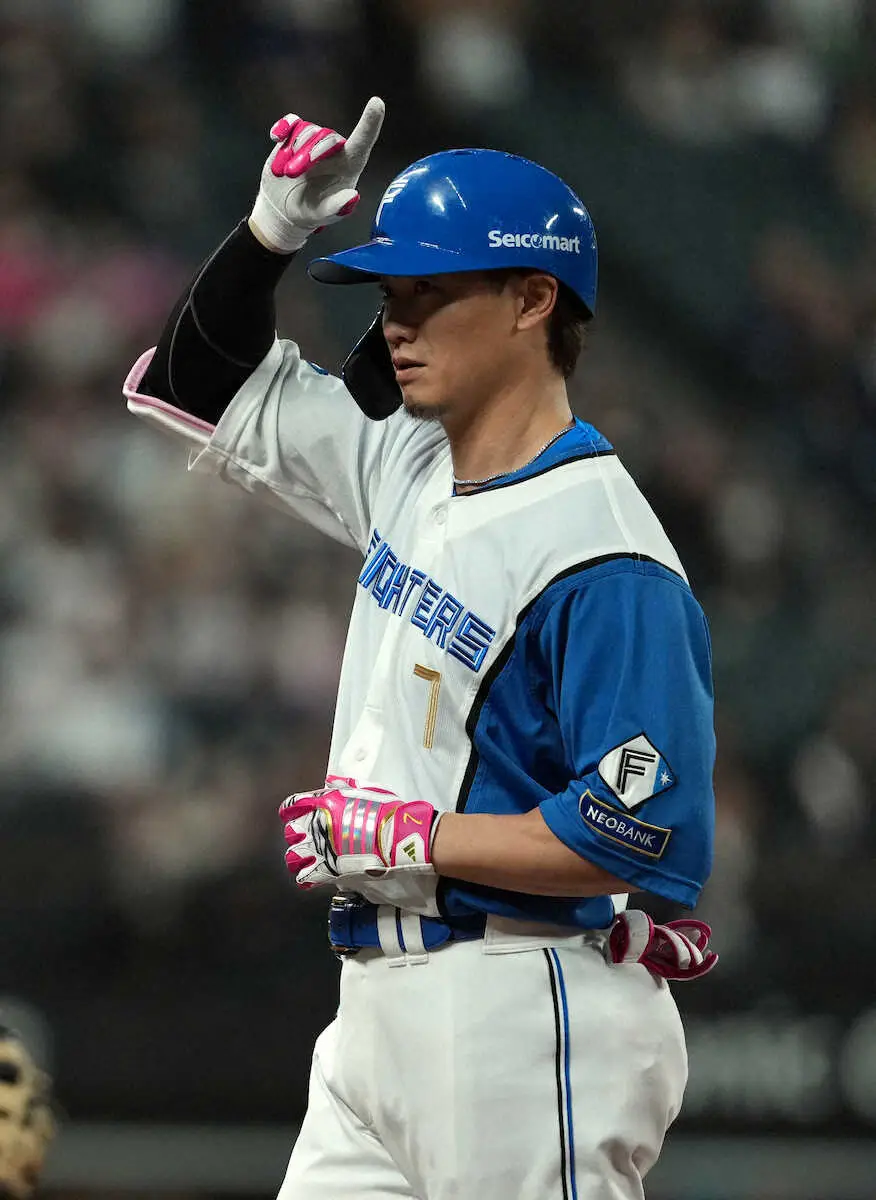 【画像・写真】日本ハム・西川遥輝　5年ぶり古巣での一発は逆転3ラン「諦めの精神で打ちました」チーム8戦連続19発目