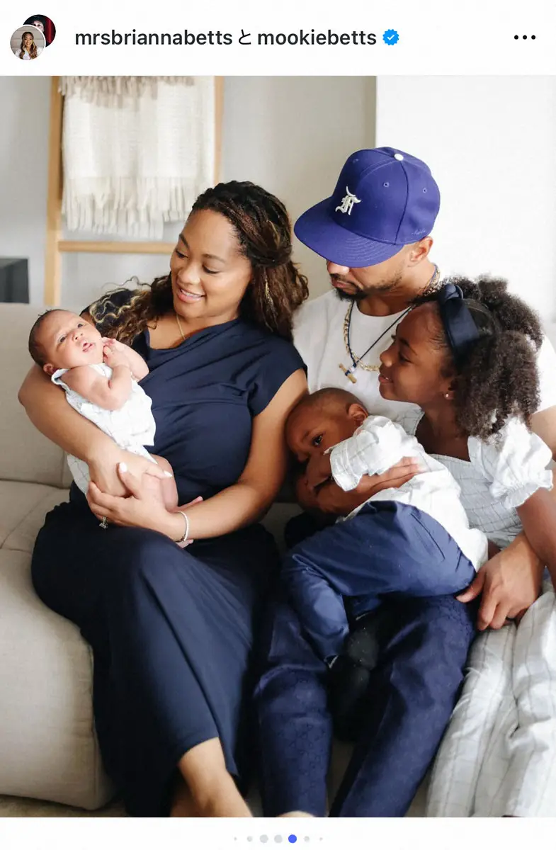 【画像・写真】ドジャース・ベッツ　第3子誕生「ベッツ一家に新たな仲間が加わりました！」