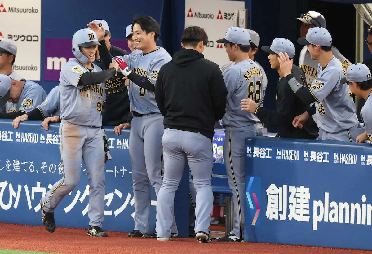 【画像・写真】阪神・福島圭音が一塁から単打で2点目生還　87年日本シリーズの西武・辻発彦氏ばり神走塁