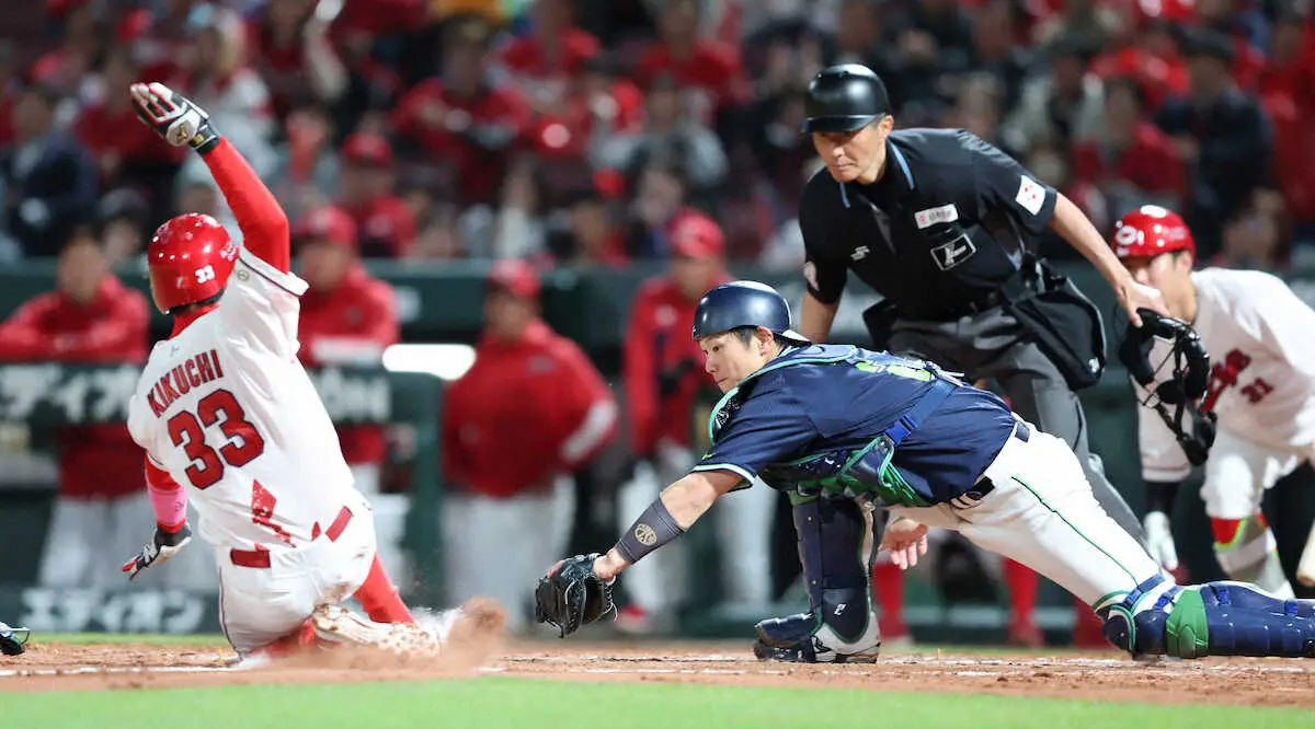 【画像・写真】広島 2試合連続の本拠完封負けで借金6　前日負傷交代の小園海斗はスタメン出場で2安打