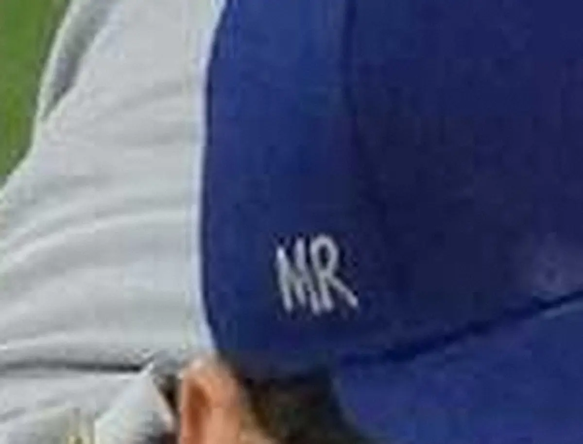 【画像・写真】大谷の帽子には「МR」の文字