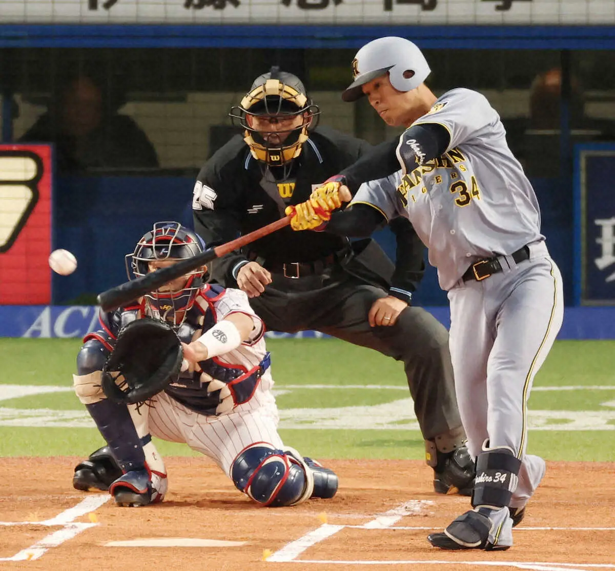 【画像・写真】阪神・岡城快生がプロ初猛打賞　学生時代に培った高い修正能力でグングン成長中　初回5連打3点の口火打