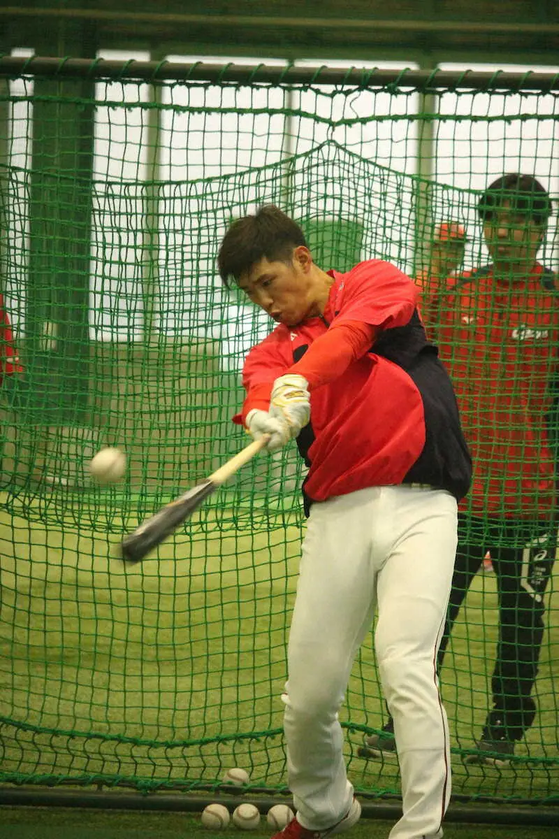 【画像・写真】広島・中村奨成「もう一回勝負したい」　打撃不振で1軍離脱、フォーム矯正ほぼ完了、実戦調整へ