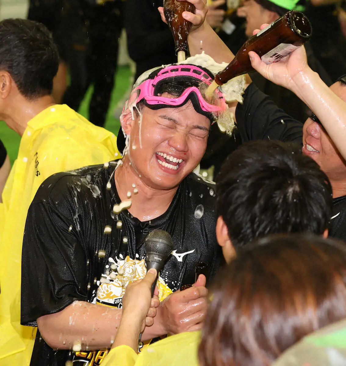 【画像・写真】男子バレー・サントリー・高橋藍から阪神・森下翔太へ友情エール　「刺激をもらっている」連覇の祝宴熱望！