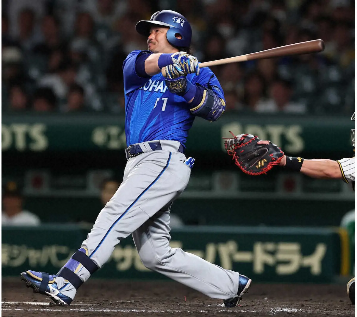 【画像・写真】DeNAが球団史上3度目 9回に怒とうの8点で敵地甲子園ため息 勝率5割復帰