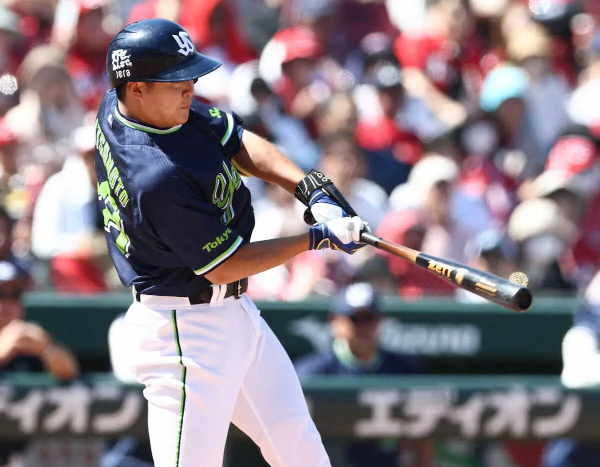 【画像・写真】ヤクルトの投手は打つんです！　松本健吾が8回無失点で無傷4勝目　打っても先制適時打「本当にまぐれ」