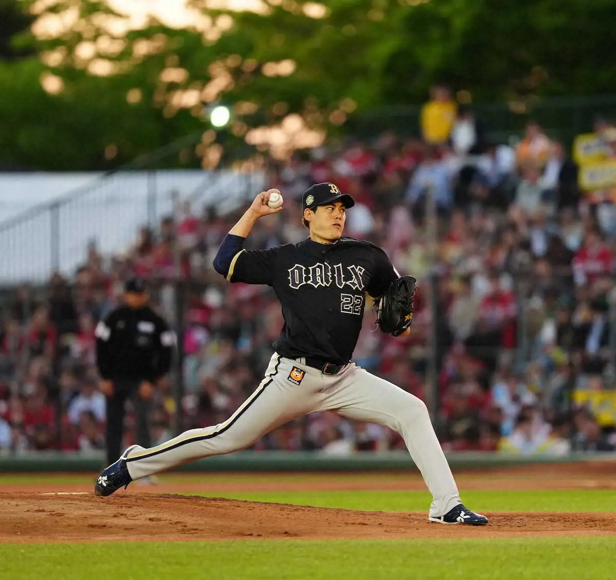 【画像・写真】オリックス・九里亜蓮　測定不能スローボールに弘前・はるか夢球場が沸く