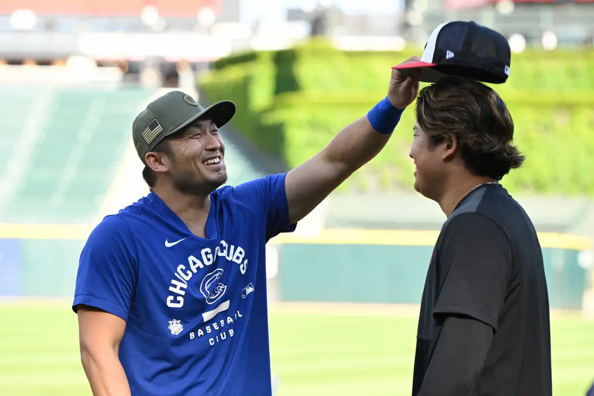 【画像・写真】村上宗隆　華麗流し打ちで2試合ぶりヒットも…けん制で痛恨タッチアウト　鈴木誠也と“直接対決”