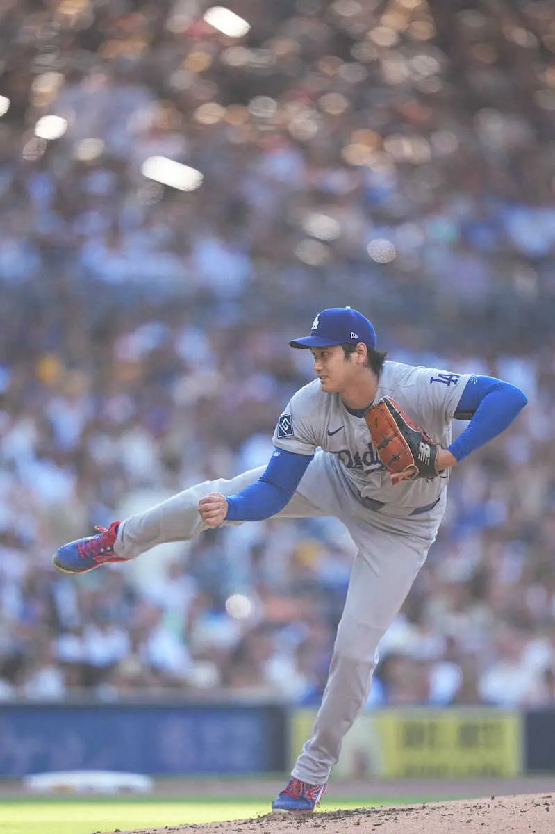 【画像・写真】あとひと伸び！大谷翔平　第2打席は特大中飛　第1打席で衝撃の先頭打者HR　4登板ぶり二刀流解禁で躍動