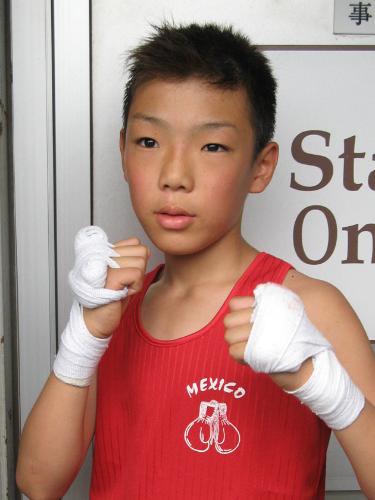 Ｕ－１５東日本ボクシング大会の小学生３５．０キロ以下で決勝進出を決めた亀田３兄弟のいとこ、亀田京之介