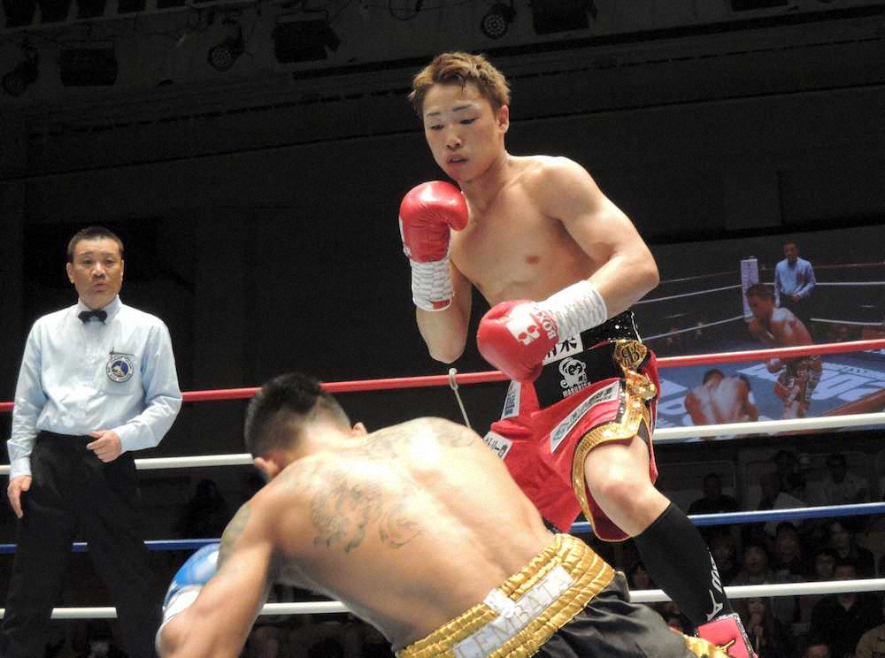 ＜バンタム級6回戦＞2回TKO勝利でプロデビューを飾った石井渡士也