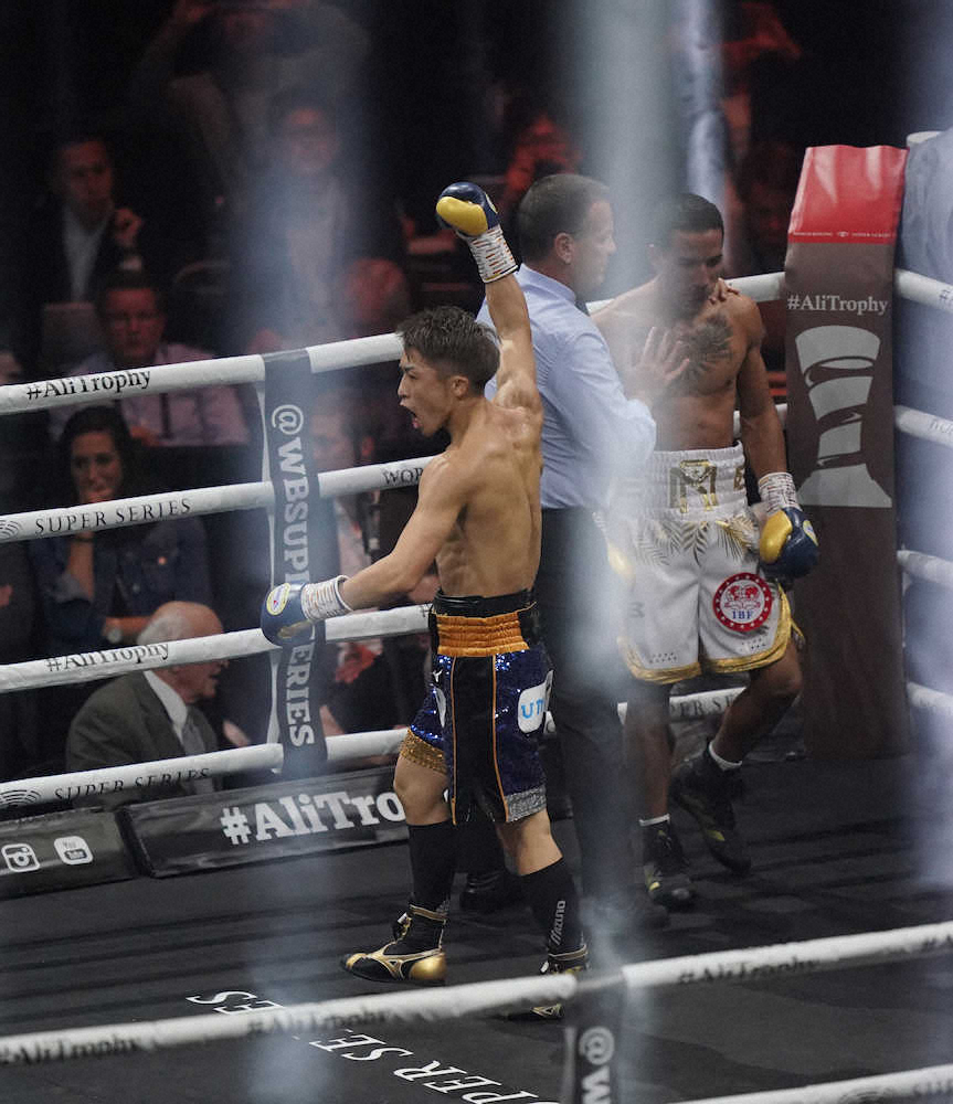 2R、ロドリゲスにTKO勝ちの井上尚弥（撮影・島崎忠彦）