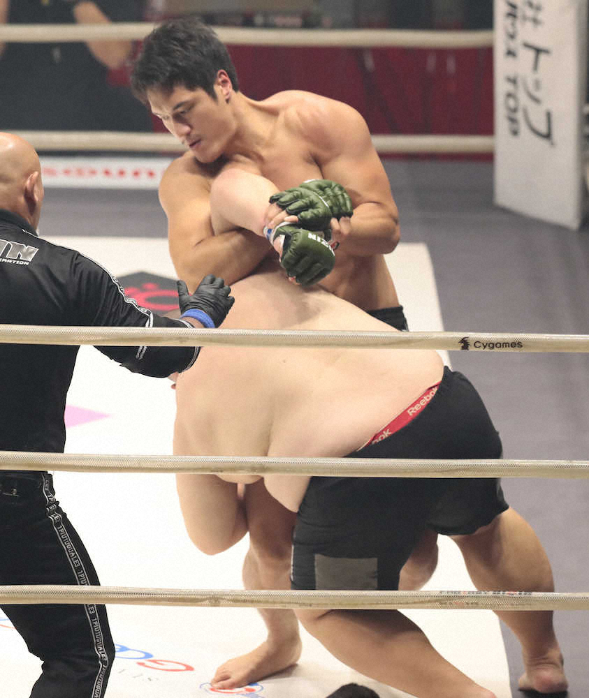 【画像・写真】シビサイ頌真　“おばけかぼちゃ”キム・チャンヒを1ラウンド69秒で料理　RIZIN.19