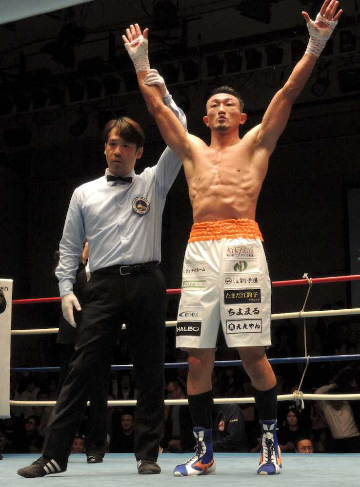 【画像・写真】小原佳太　格の違いで4回TKO勝ち！「日本タイトルがノルマ」王者・永野に挑戦へ