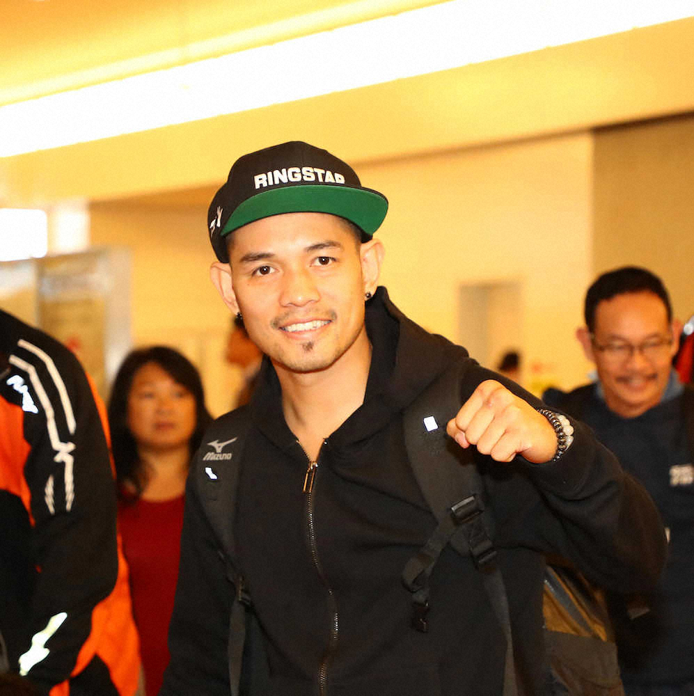 【画像・写真】WBSS決勝で井上尚弥と対戦のドネア　家族含め総勢11人で来日