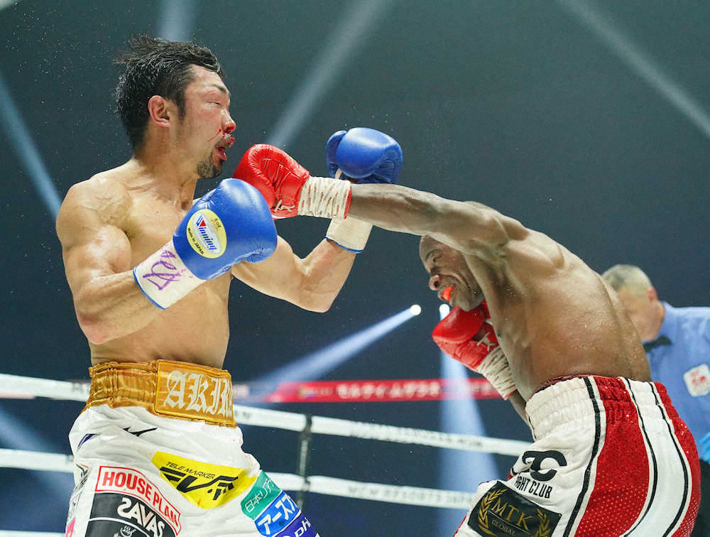 【画像・写真】八重樫、無念9回TKO負け…36歳、最年長王座獲得ならず「進退考える」