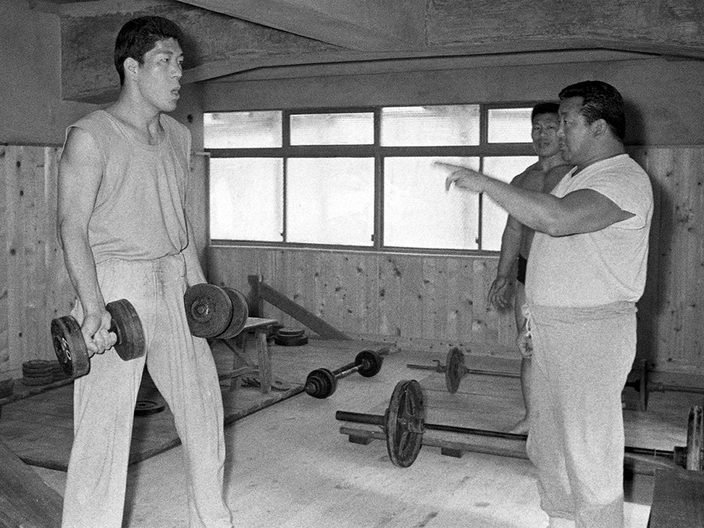 【画像・写真】力道山、猪木に闘魂注入！馬場との「BI砲」育てた日本プロレス界の父