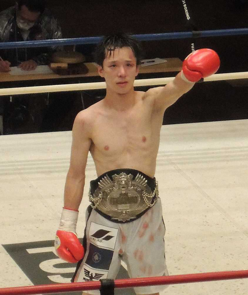 【画像・写真】中川健太　負傷判定で初防衛“3年前の自分を超えた”