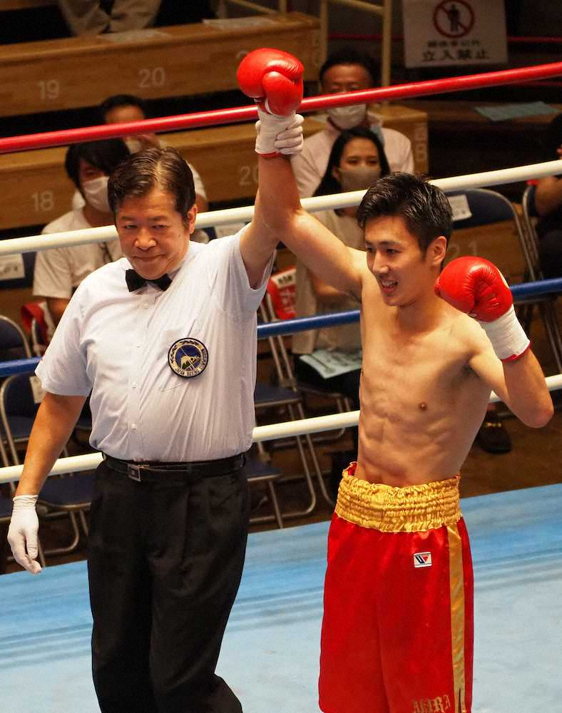 【画像・写真】“具志堅二世”宝珠山晃　フルマークの完勝で東日本新人王決勝進出「自分のボクシングできた」