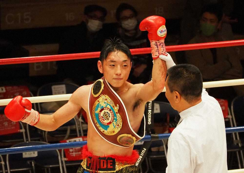 【画像・写真】森武蔵、11回TKO勝ちでV3達成「世界の舞台で戦いたい」