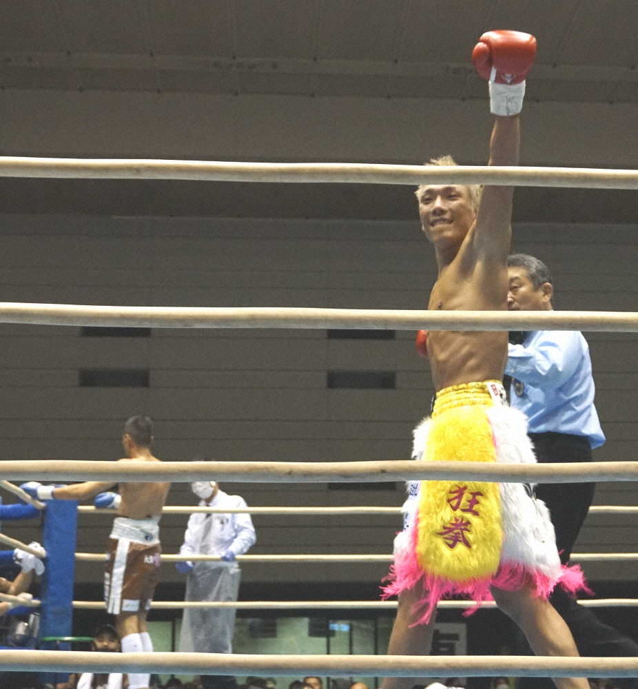 【画像・写真】BOX亀田3兄弟のいとこ、京之介が地元大阪への移籍初戦を2回TKOで飾る