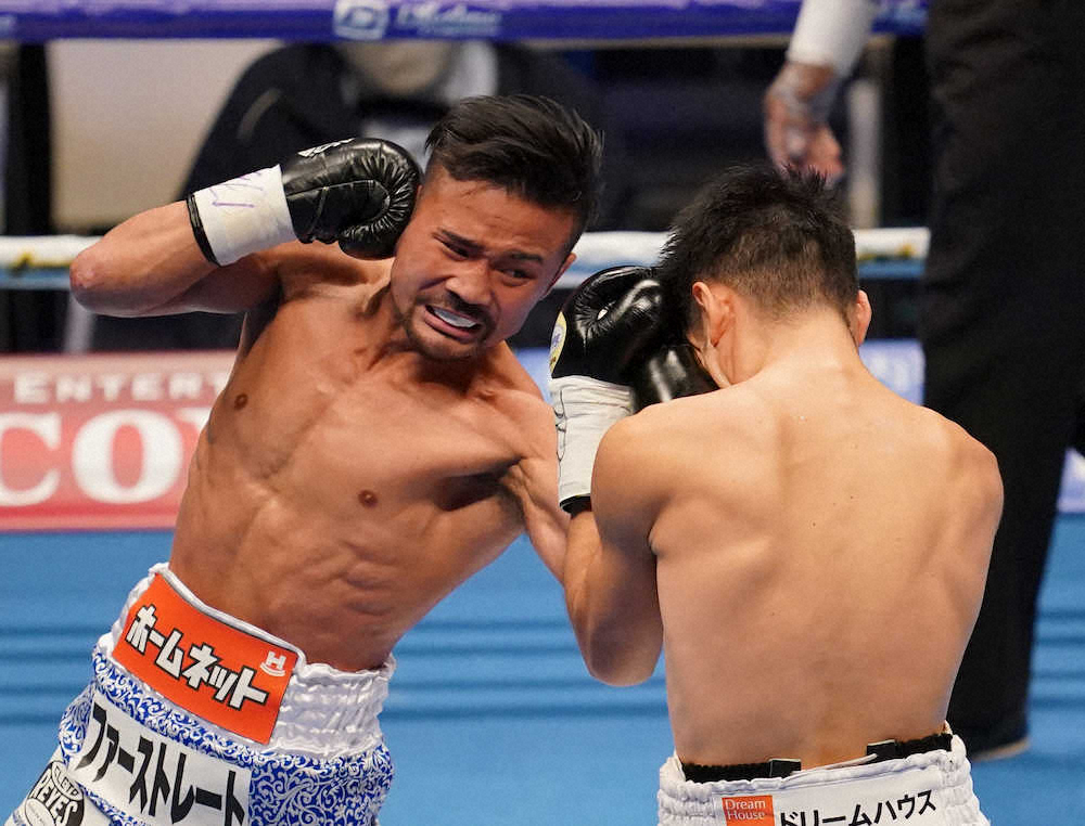 【画像・写真】比嘉がジム移籍2戦目で鮮やか5回KO勝ち　再び世界挑戦へ雄叫び「シャーッ！」