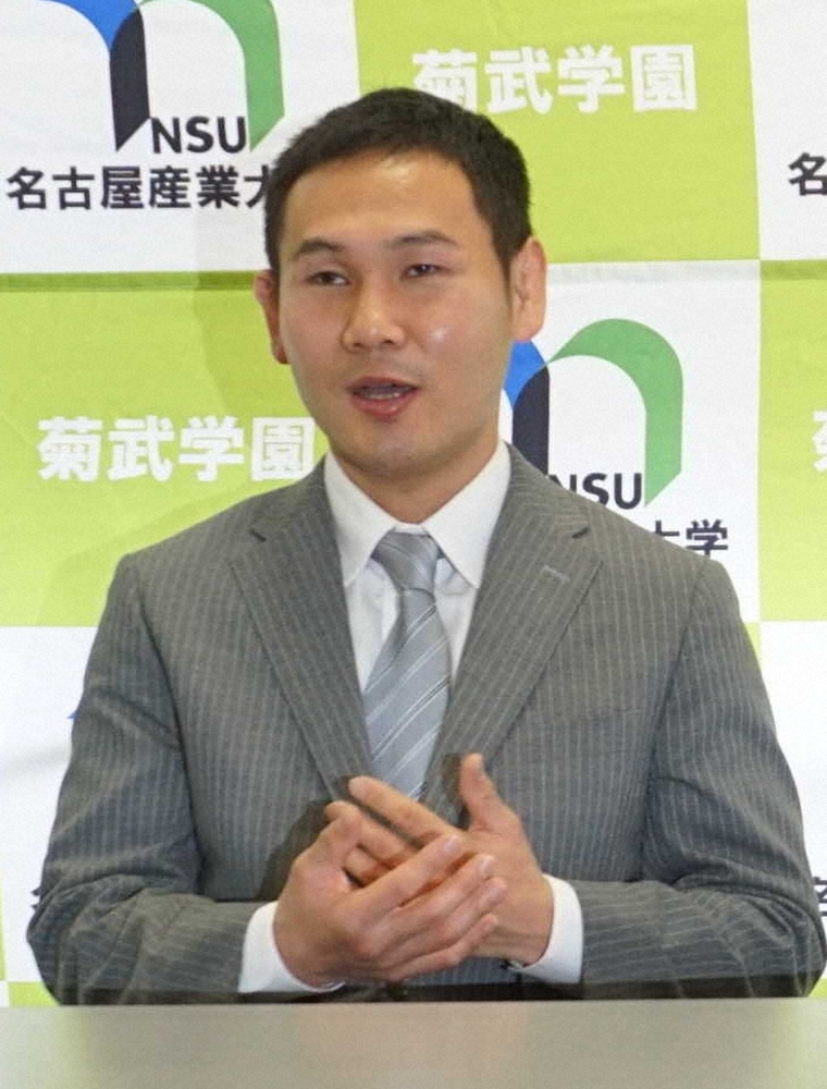 【画像・写真】37歳・高山　名古屋産大卒業、今後の目標は「2階級制覇して年内引退」