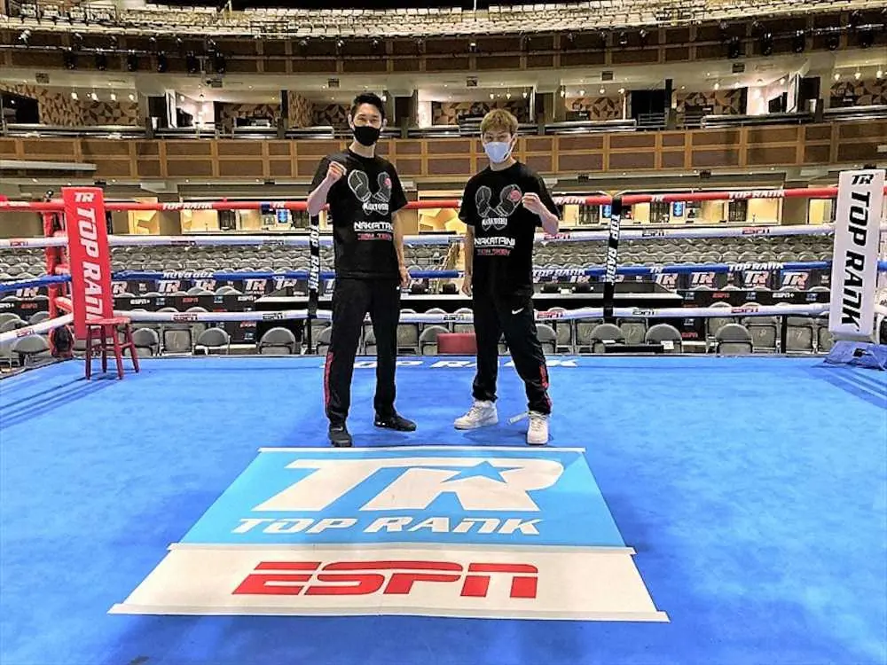 【画像・写真】中谷正義、試合リングを確認　ロマチェンコ戦へ「集中して行きたい」