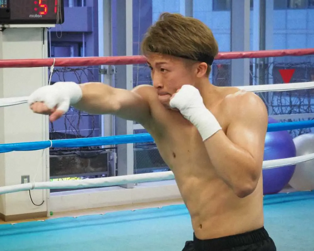 オ*ン様 フィニッシャーMID(ボクシング) 井上尚弥着用 井上尚弥の勝利オッズは鉄板「1.22倍」、ドネア「4.33倍」 前回死闘も