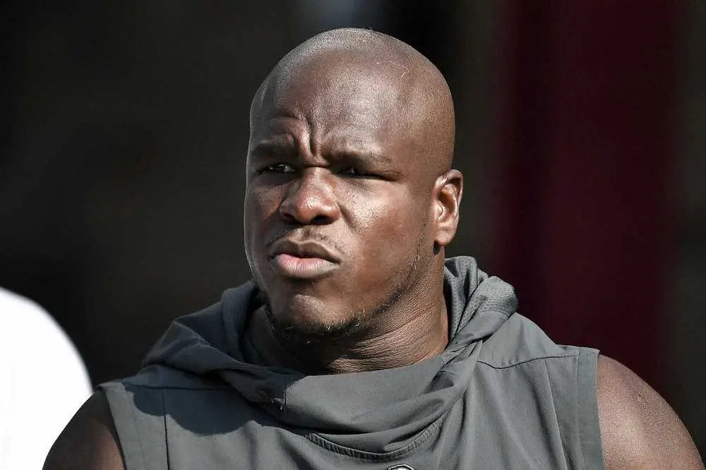 【画像・写真】異種格闘技？　元NBAのデロン・ウィリアムスと元NFLのフランク・ゴアがボクシングで対決