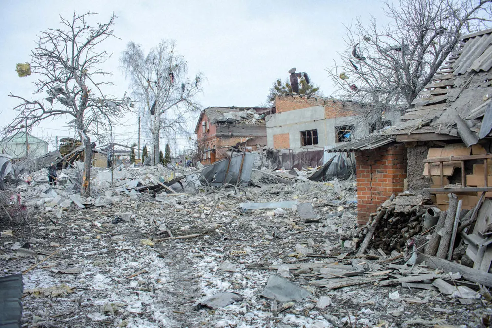 ロシア軍の攻撃を受けたウクライナの東部スムイ（ロイター）