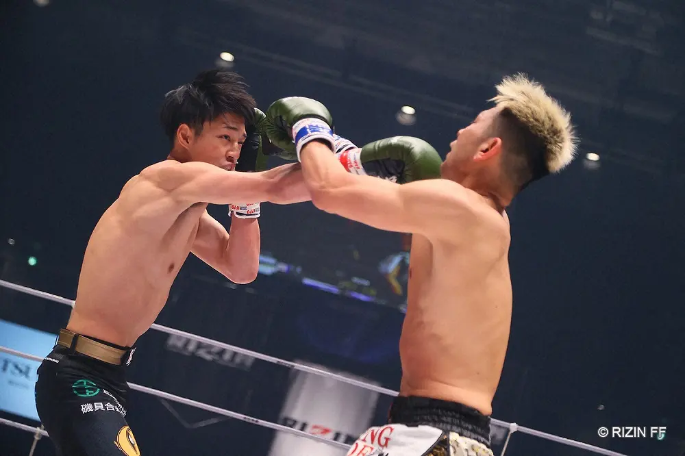 【画像・写真】【RIZIN.34】SB日本王者・笠原友希、初参戦で豪快1回TKO勝利！次戦6月東京Dへの出場熱望