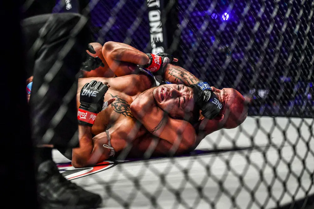 【画像・写真】【ONE】DJがドリームマッチ制した！2Rにロッタンをリアネイキッドチョークで絞め落とす