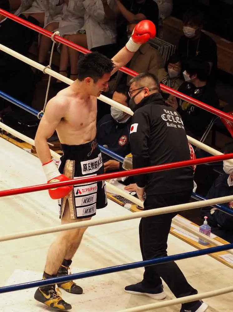 【画像・写真】南出仁、4回TKO勝ち！セレス小林会長のJPBA会長就任に花添える