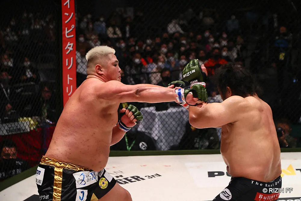 【画像・写真】【RIZIN】貴賢神　MMAデビュー戦は黒星…35キロ減量も関根“シュレック”秀樹に2回TKO負け