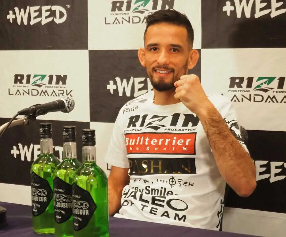 【画像・写真】【RIZIN】クレベル　圧巻バックチョークで一本勝ち！いざタイトルマッチへ「牛久かかってこいよ」