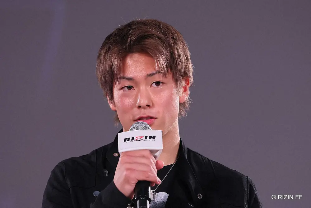 【画像・写真】【RIZIN】三浦孝太　無念の欠場もリング上であいさつ　現状を報告「少しずつ練習も再開してます」
