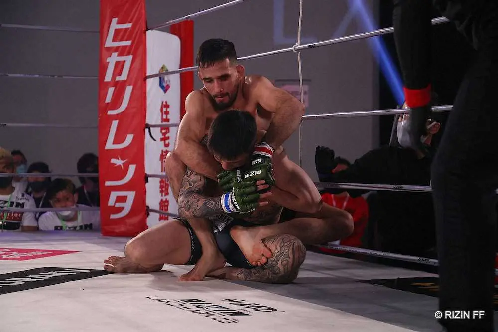 【画像・写真】【RIZIN】萩原京平、無念の一本負けに呆然「今までやってきたことが間違っていたのかと」