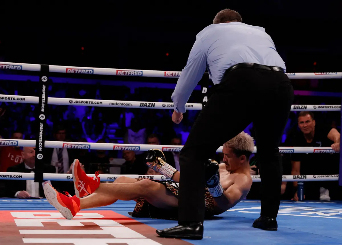 【画像・写真】尾川、衝撃のワンパンチ2回KO負け　完全アウェーで初防衛に失敗