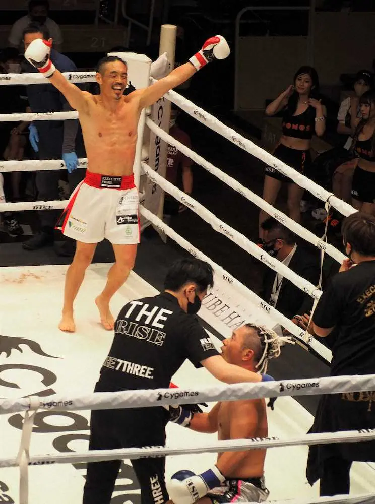 【画像・写真】【RISE】元Jリーガー安彦考真　2戦連続KO勝利！試合後にYA―MANと試合熱望「命懸けて…」