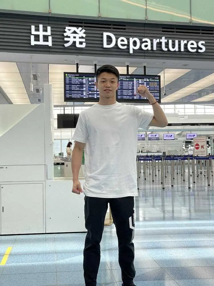 【画像・写真】中谷潤人　WBCスーパーフライ級王者ロドリゲスの初防衛戦を観戦「対戦をイメージしながら見た」